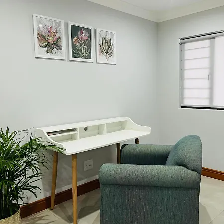 Robyns Nest Self Catering Flat No3 Apartamento Kloof Exterior foto
